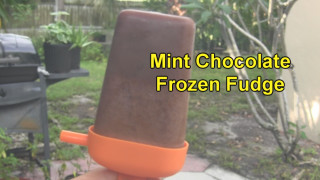 Mint Chocolate Frozen Fudge e1440773639535